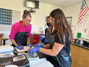 FH science students in classroom